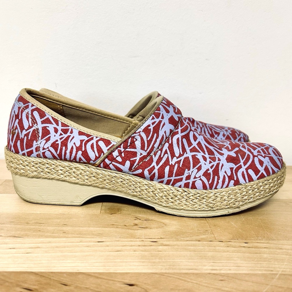 Dansko Espadrille Clogs 39 Red Blue Print Canvas Platform Nonslip Artsy Boho